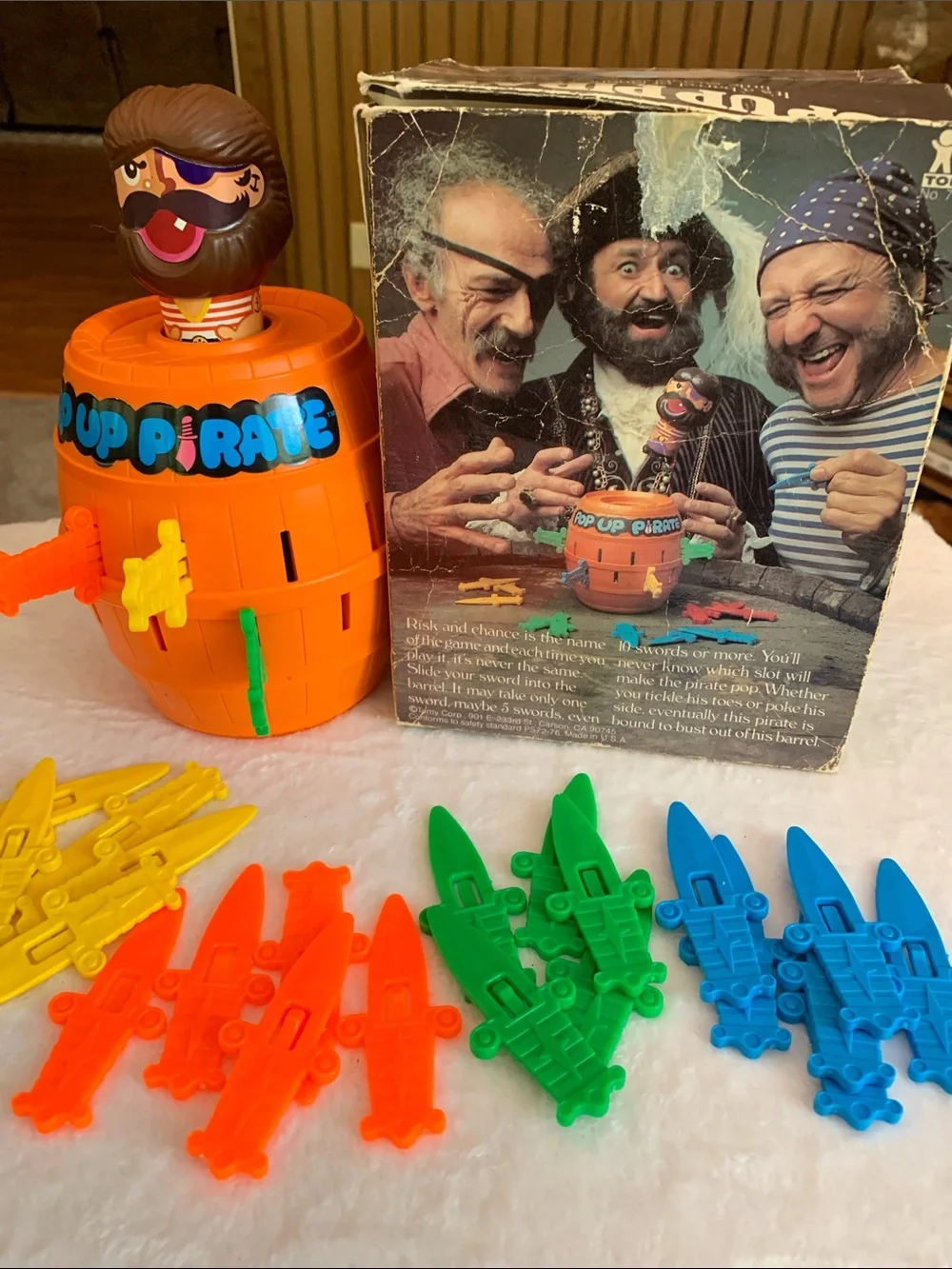 Robin Williams Pop-Up Pirate Vintage Game RARE Complete Like NEW Works Ugly box